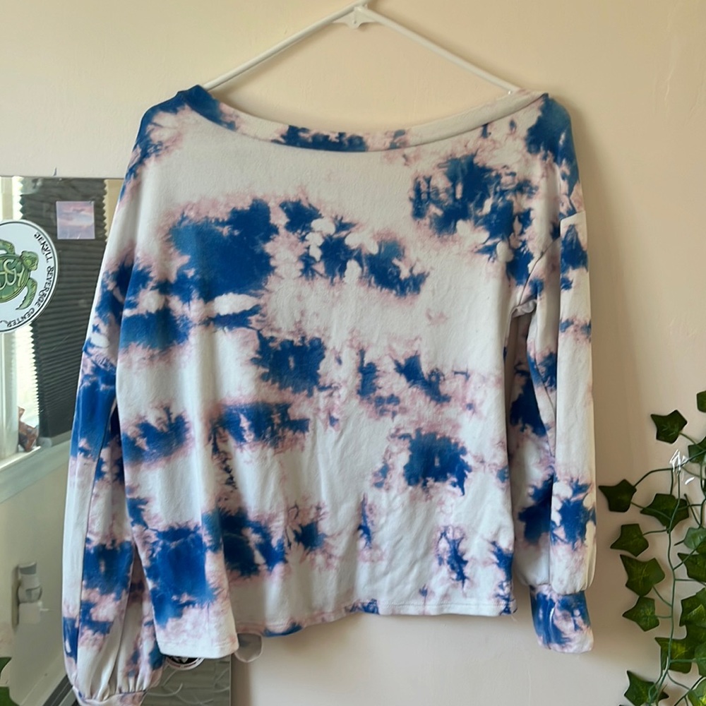 off the shoulder small sweater